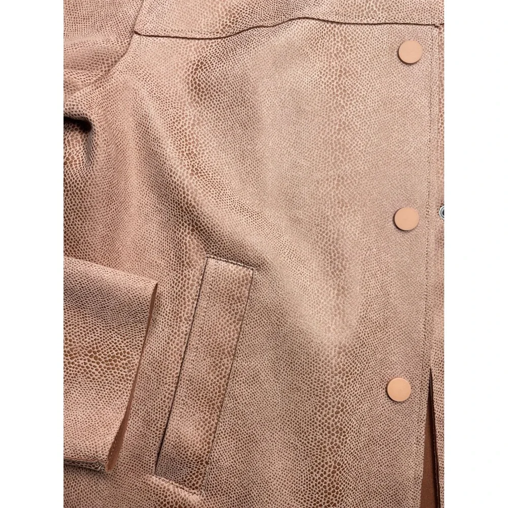 Chicos Faux Suede Snakeskin Embossed Snap Front Jacket Blush Tan Size 0 S 4/6 - Picture 7 of 10